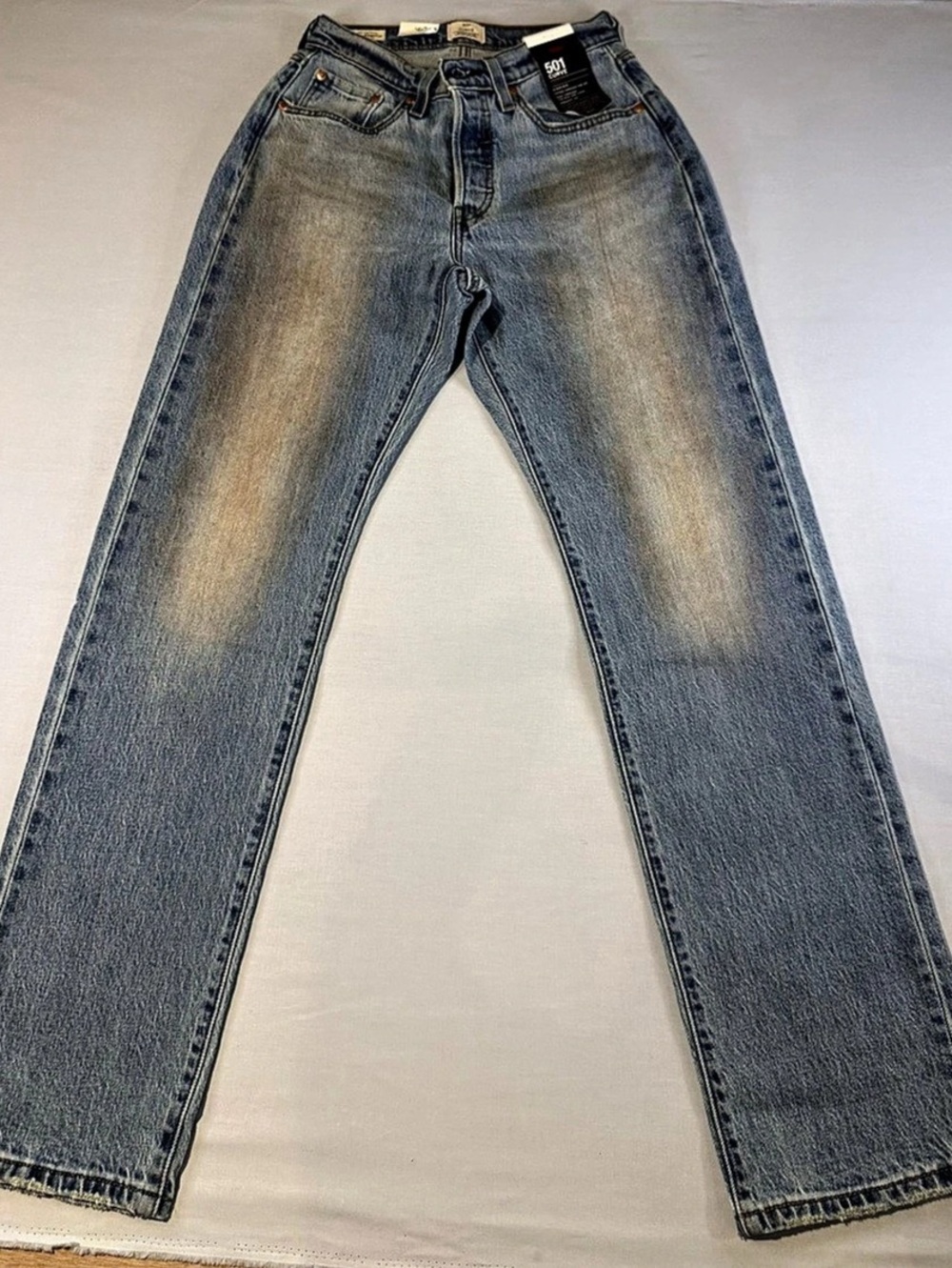 Levi's 501 Curve High-Rise Straight-Leg blue Jeans, button fly, 27x32, 90s style